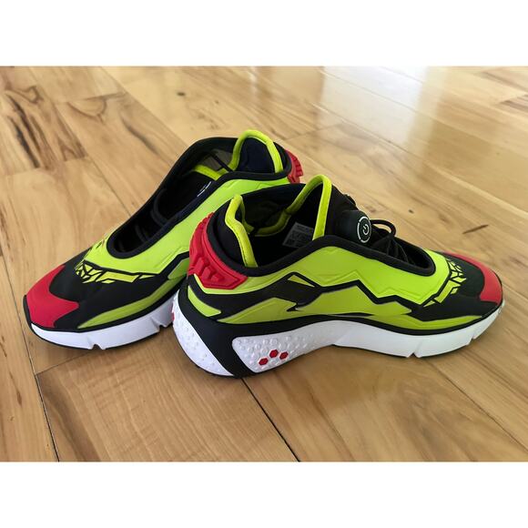 Reebok Fury RARE Black Red Yellow Sneakers Ortholite Soles Size 5 - Picture 9 of 9